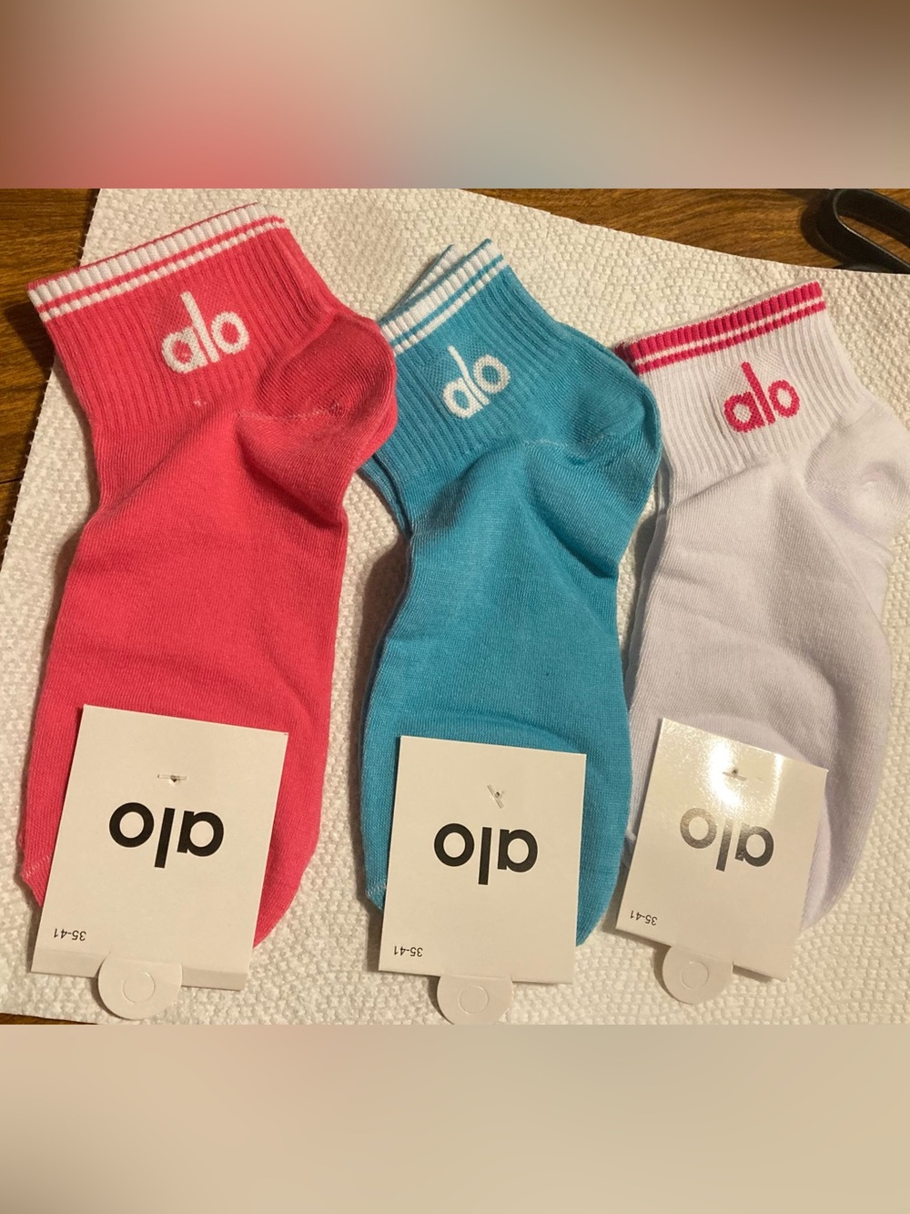 Low-Cut Athletic Socks — Pink, Blue, White